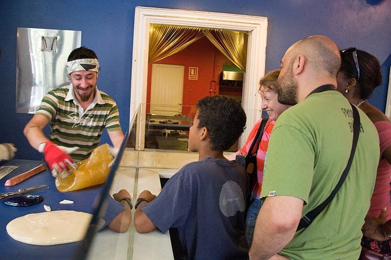 2.5-Hour Kids & Family Walking Tour in English - Key points to know before you go