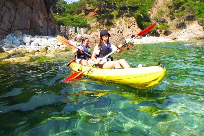2h Guided Kayak Tour on the Costa Brava - Safety on Rocky Passages: How Guides Keep It Under Control