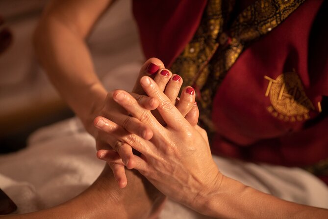 60 min Foot and Leg Massage at THAI SPA MASSAGE BARCELONA - Reflexology or balm pressure: know which style you’re booking