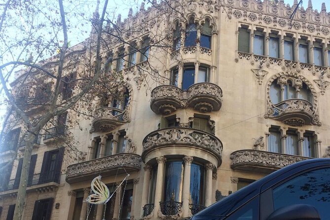 8-Hour Barcelona Private Tour - Plaça de Catalunya: the nerve center you need first