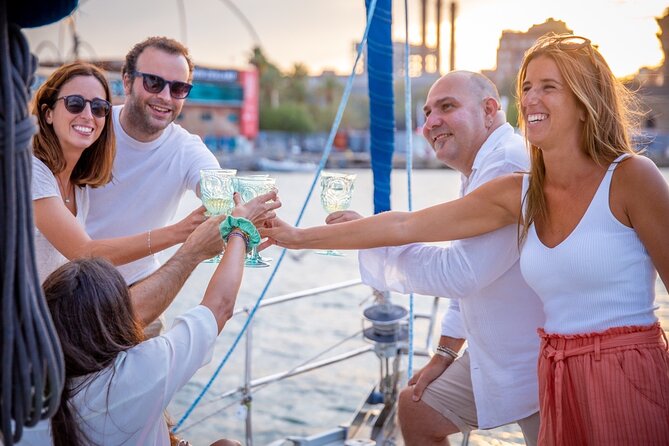 A 2 hours Local Tapas and sailing adventure in Barcelona - What Makes the Guide Experience Stand Out