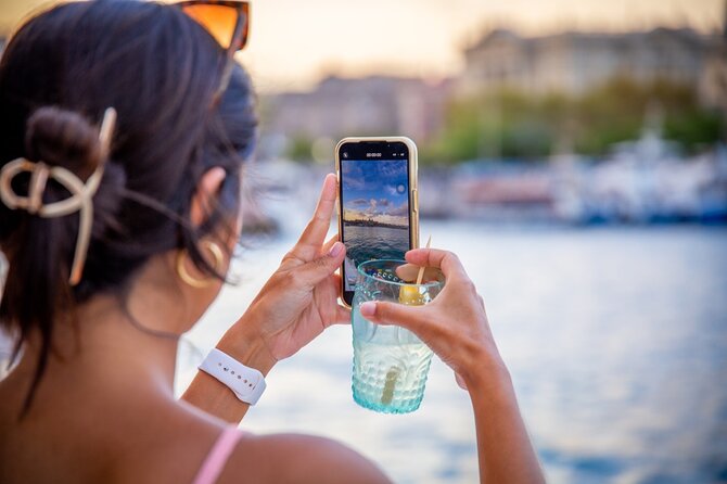 A 2 hours Local Tapas and sailing adventure in Barcelona - Weather and Comfort: The Simple Reality