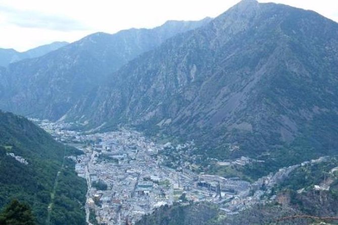 Andorra Private Tour: Sightseeing, Shopping & Traditional Lunch - Stop 1: Església de Sant Miquel d’Engolasters—an 11th–12th century viewpoint stop