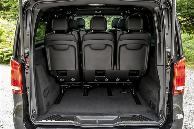 Arrival by Luxury Van Barcelona Airport BCN to Barcelona City - Meeting the Chauffeur at BCN: The Part That Should Be Simple