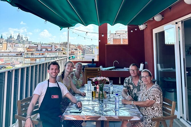 Barbecue in a penthouse in the center of Barcelona with a chef - Drinks and Pairing: 3 Glasses of Wine Plus Water (and How Extras Work)