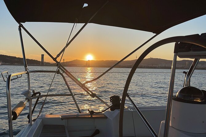 Barcelona 1-hour Boat Trip with Cava and Snacks - Price and Value: What You’re Actually Paying For