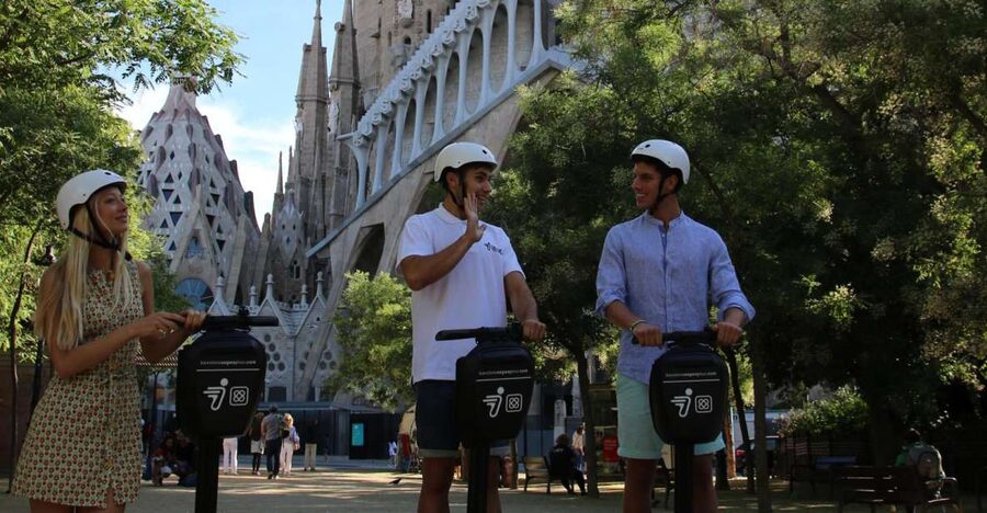 Barcelona: 2.5-Hour Gaudí Segway Tour - The Sagrada Família neighborhood: photos, free time, and the reality of an unfinished icon