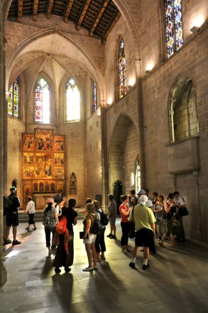 Barcelona 2-Hour Gothic Walking Tour - The English tour bonus: Museu Frederic Marès after the walk
