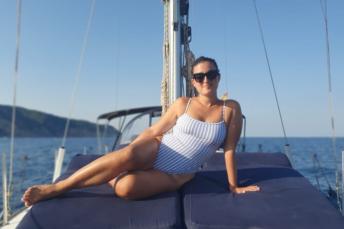 Barcelona 2-hour Private Boat Tour with Cava and snacks - Port Vell From the Water: Where City and Harbor Meet