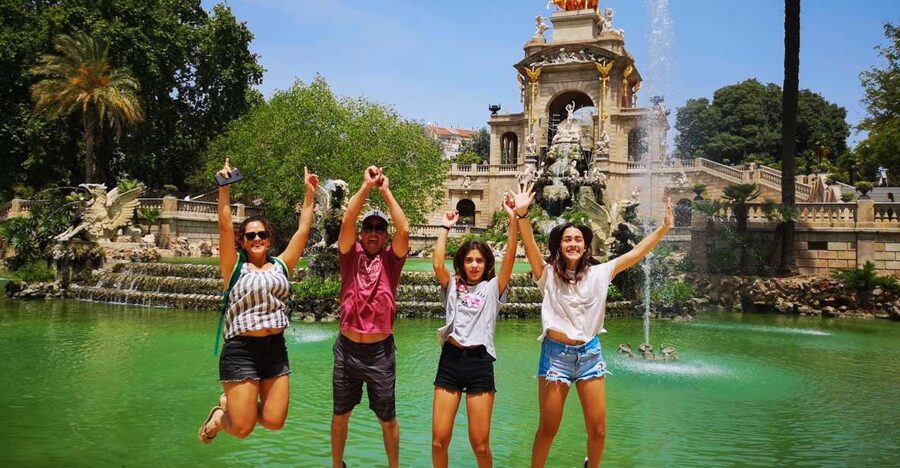 Barcelona: 2-Hour Private City Highlights Kickstart Tour - Gran Teatre del Liceu to your Gothic Quarter start