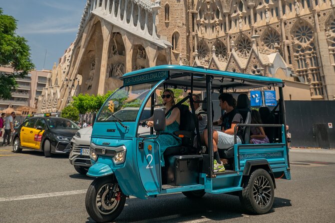 Barcelona 2 Hours Private Tuk-Tuk Tour - Comfort, safety, and the one vehicle note to keep in mind