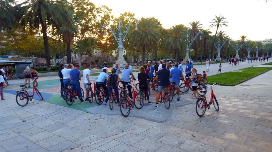 Barcelona: 3-Hour Bike Tour with Spanish Tapas - Born and Barri Gòtic: Santa Maria del Mar Up Close by Bike