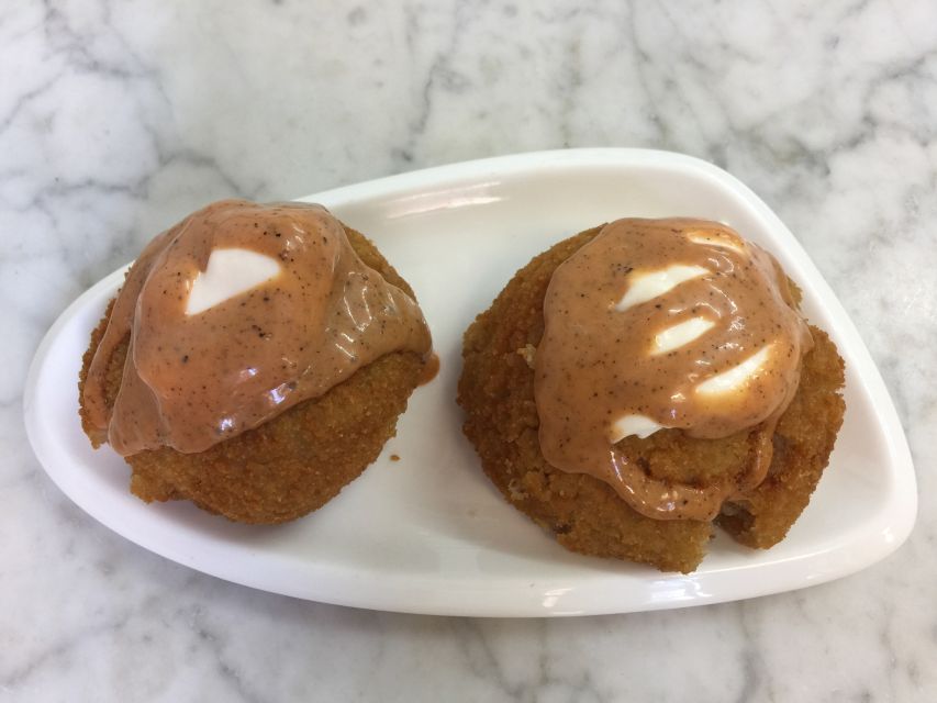 Barcelona: 3-Hour Sips, Sites & Bites Food & History Tour - What you actually eat: a practical view of 9 to 10 tastings