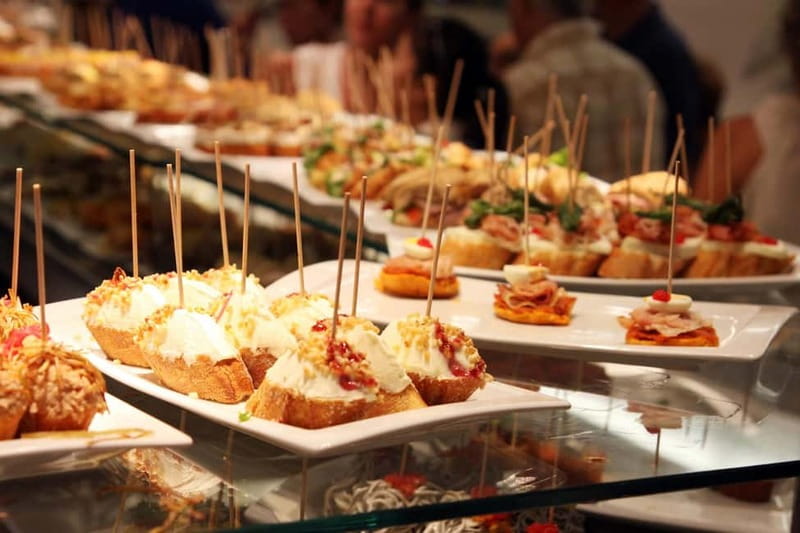 Barcelona: 3-Hour Sips, Sites & Bites Food & History Tour - Price and value: is $92 worth it?