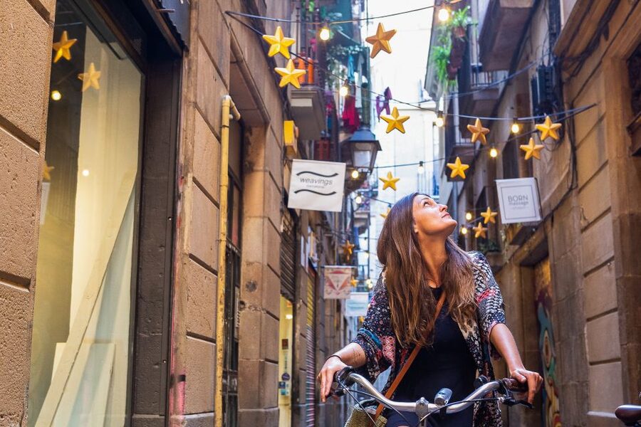 Barcelona: 4-Hour Off-the-Beaten-Track Small Group Bike Tour - Bike setup, pacing, and safety on real city roads