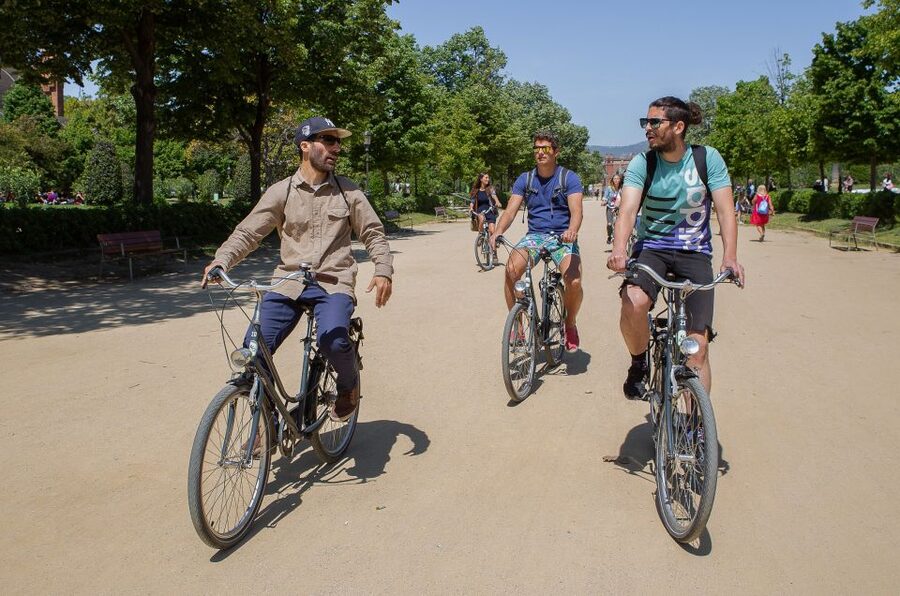 Barcelona: 4-Hour Off-the-Beaten-Track Small Group Bike Tour - Who leads this tour? The guide makes the difference