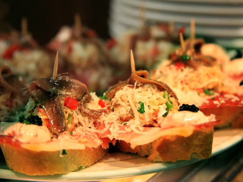 Barcelona: 4-Hour Tapas Evening Tour and Flamenco Show - La Boquería stop: awesome, but only on the right days