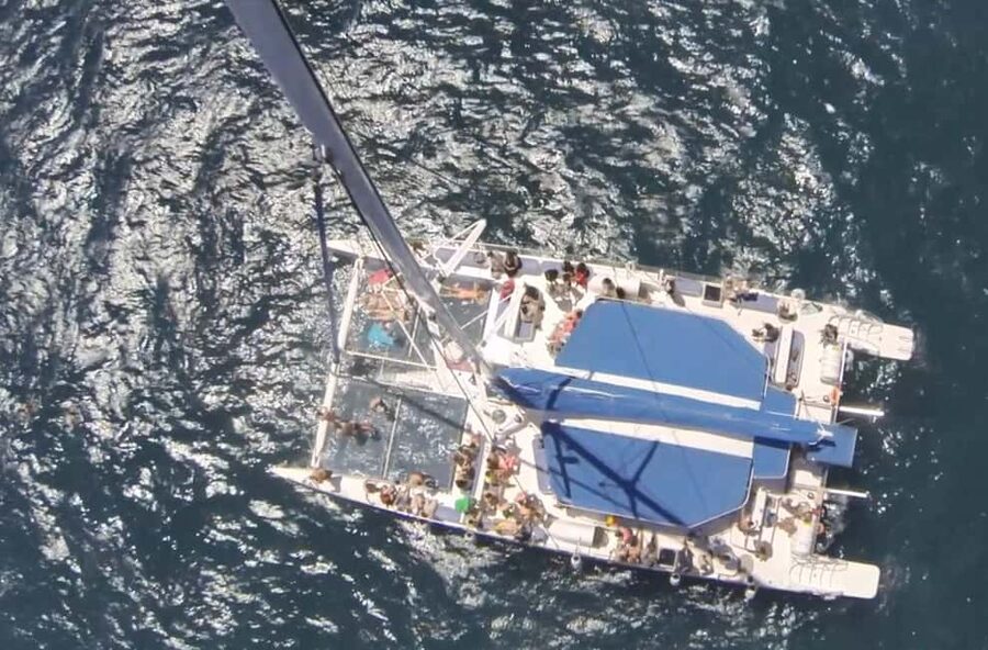 Barcelona: AFTERWORK Catamaran Cruise w/ Music & Drinks - Finding TurTur BIGSPACE Near Pati Vela (Without Entering the Wrong Spot)