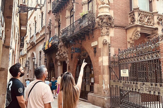Barcelona and Picasso Museum Tour - Stop 1 in the Gothic Quarter: Els Quatre Gats and Picasso’s early Barcelona