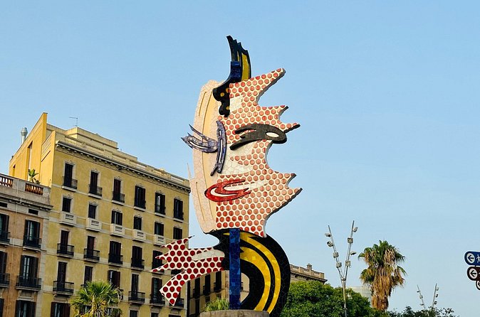 Barcelona and Picasso Museum Tour - What the guide emphasis tends to focus on (based on what you’ll notice)