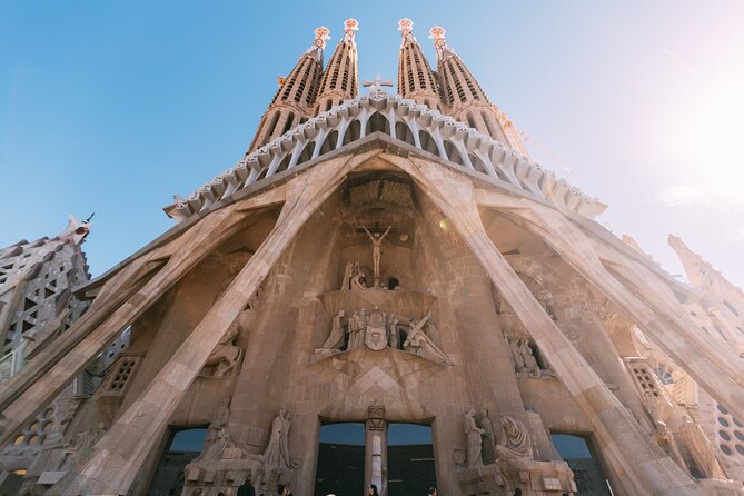 Barcelona Architecture Walking Tour With Casa Batlló Upgrade - A couple of fast stops: CaixaForum Macaya and Casa de les Punxes