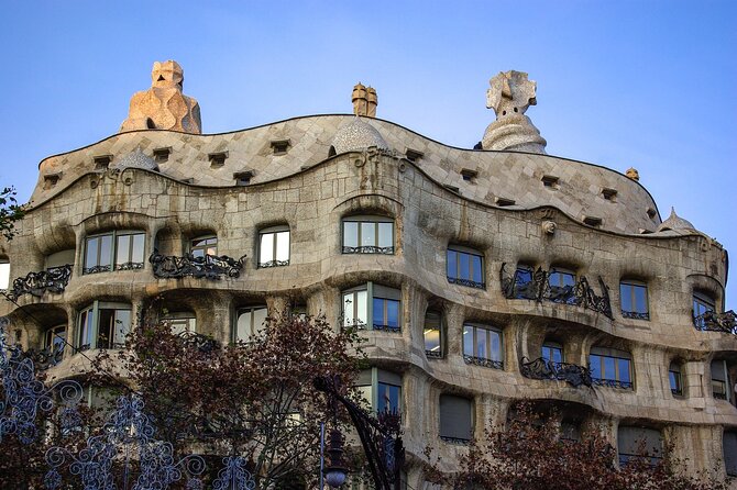 Barcelona Architecture Walking Tour With Casa Batlló Upgrade - Casa Amatller’s chocolate stop: architecture fuel for your brain