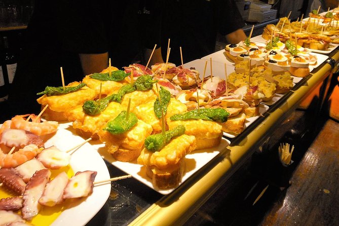 Barcelona Art and Tapas Small Group Walking Tour with Picasso Museum - Barcelona Cathedral Pass-By: Where Styles Overlap
