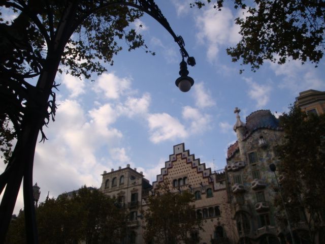 Barcelona: Art Nouveau & Gaudí Tour - Key points you’ll care about before you go