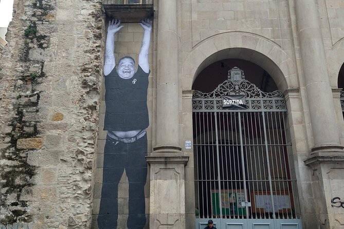 Barcelona Art & Wine: Galleries, Studios & Street Art - The tour’s wine finish: where art becomes a relaxed story swap