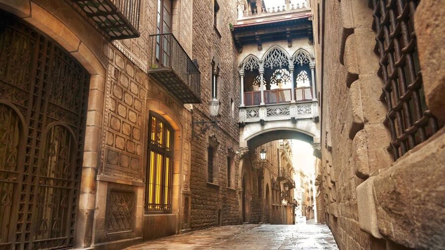 Barcelona Audioguide - TravelMate app for your smartphone - How the 1095-Day Validity Changes Your Planning