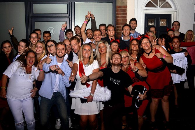 Barcelona Bar Crawl - Free shots and discounted drinks: what each bar stop actually feels like
