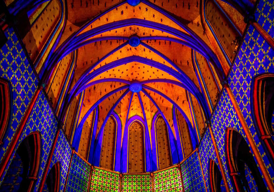 Barcelona Basilica: Immersive Light and Sound Show - LUMINISCENCE - What the 50-minute show feels like, start to finish