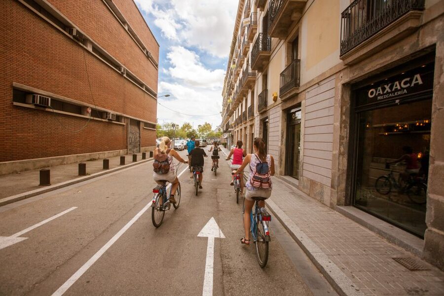 Barcelona Beach 3-Hour Bike Tour - Safety, comfort, and guide quality: the difference between a good ride and a stressful one