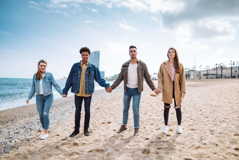 Barcelona: Beach Photoshoot - The online gallery: what happens after the shoot