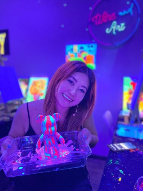 Barcelona: Bear-brick Fluorescent Painting | Wine and Art - Wine + Art: How the Unlimited Pour Changes the Mood