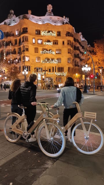 Barcelona Bicycle Tours: Evening City Tour - Why Barcelona after dark feels different on a bike
