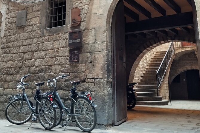 Barcelona Bike And Food Experience - Barceloneta finale: paella, sangria, and a proper after-ride landing