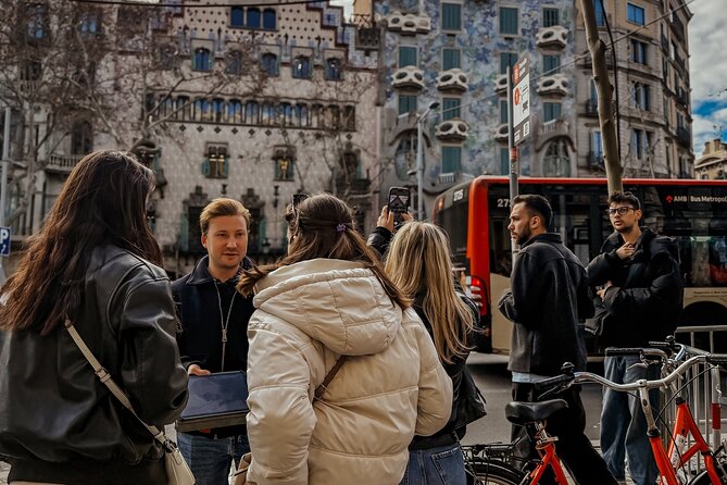 Barcelona: Bike or eBike Tour, Top Sights & Local Insights - Sagrada Família photo stop and La Monumental: planning around what’s included