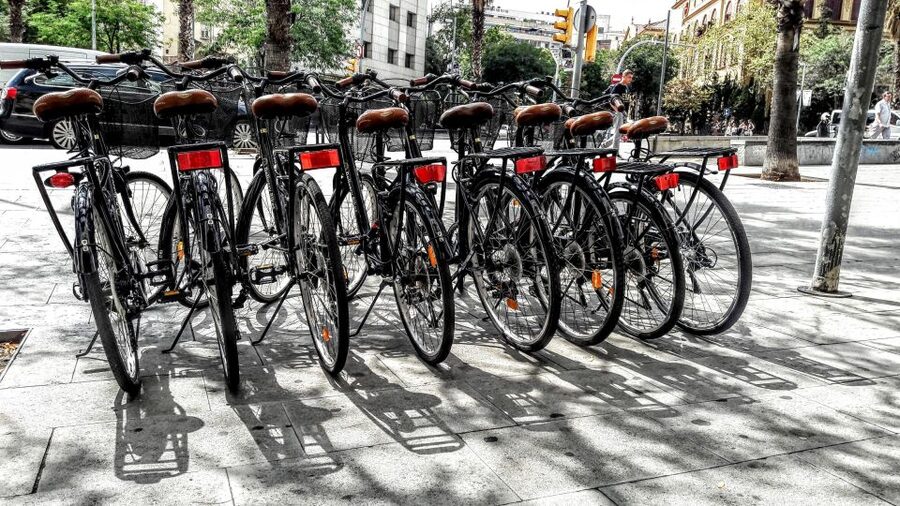 Barcelona: Bike Rental with Delivery and Pickup - Your self-guided day: turning Barcelona sights into a rideable loop