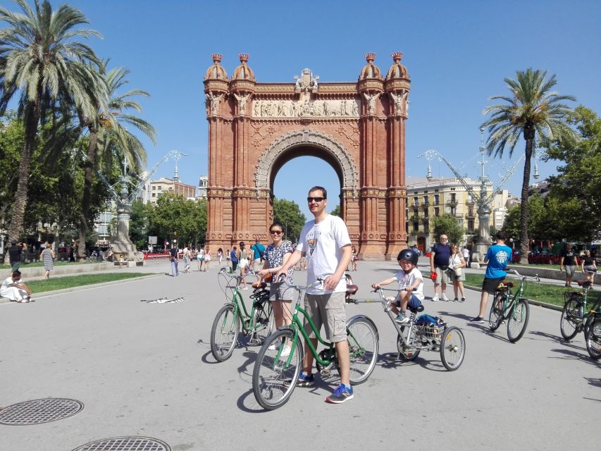 Barcelona: Bike Tour for Families - The bikes and helmets: what’s actually included