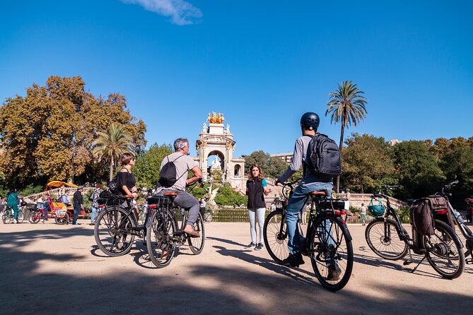 Barcelona Bike tour, Gaudí houses or beach bike or eBike tour - Meeting point, timing, and how the ride actually feels