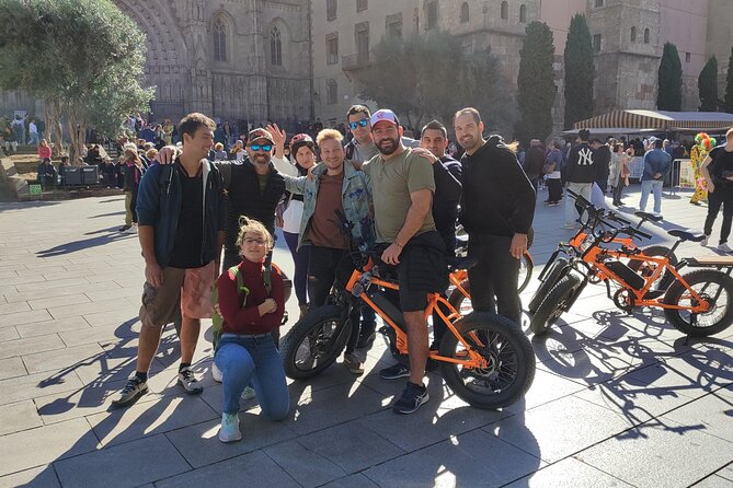 Barcelona bike tour with French guide 20-ТOP, bike/eBike - Neptuno Fountain, Barcelona Zoo (optional), and Jean Nouvel’s Torre Glòries