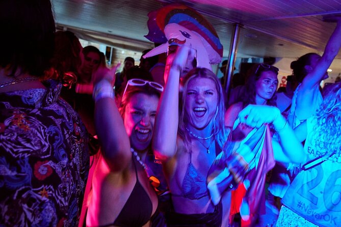 Barcelona Boat Party Cruise with Drinks & Live DJ - Boarding at Coconut Club: why the start matters