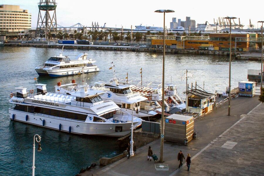 Barcelona: Boat Tour in Las Golondrinas - Open Deck vs Windy Weather: How to Dress for Comfort