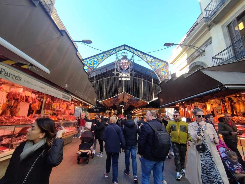 Barcelona: Boqueria Market & Barrio Gotico Street Food Tour - Practical meeting point and route timing (so you start smoothly)