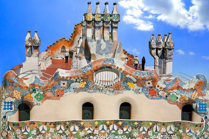 Barcelona Card Express. 48h - Palau Guell: 25% Off for a Classic Barcelona Landmark