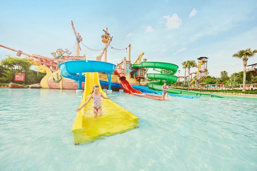 Barcelona: Caribe Aquatic Park Full-Day Ticket with Transfer - The coach ride: about 1.5 hours each way, with fixed bus timing