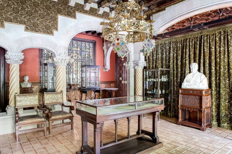 Barcelona: Casa Amatller Priority Entry Ticket - What You Actually See Inside: Lobby, Staircase, and Family Rooms