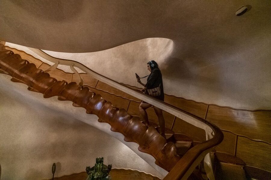Barcelona: Casa Batlló Be The First Entry Ticket - The AI and Augmented Reality Tablet: What It Actually Adds