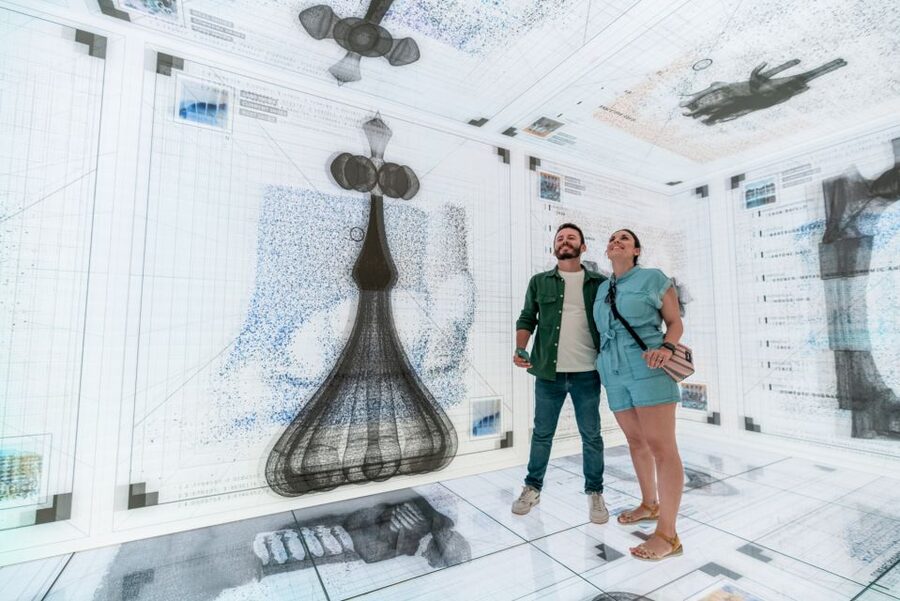Barcelona: Casa Batlló Entry with Self-Audioguide Tour - Lord Batlló’s Bedroom: should you pay for the gold option?